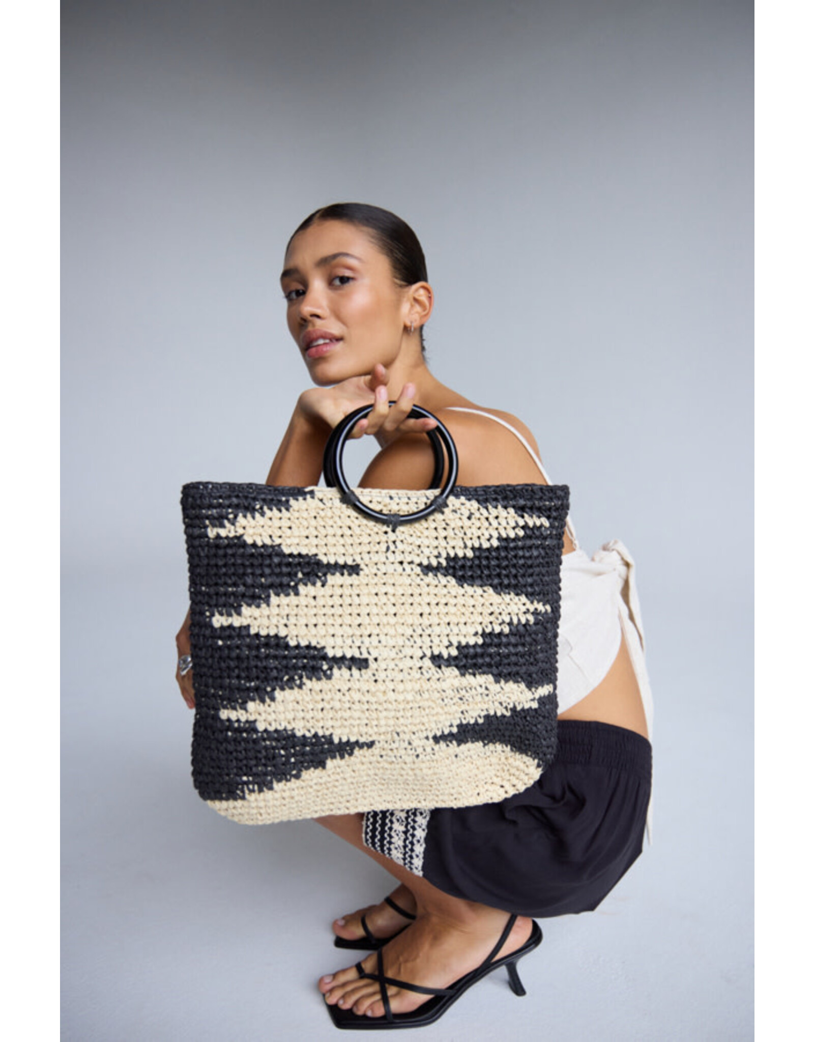 ICHI ICHI - Olena Bag (Black)