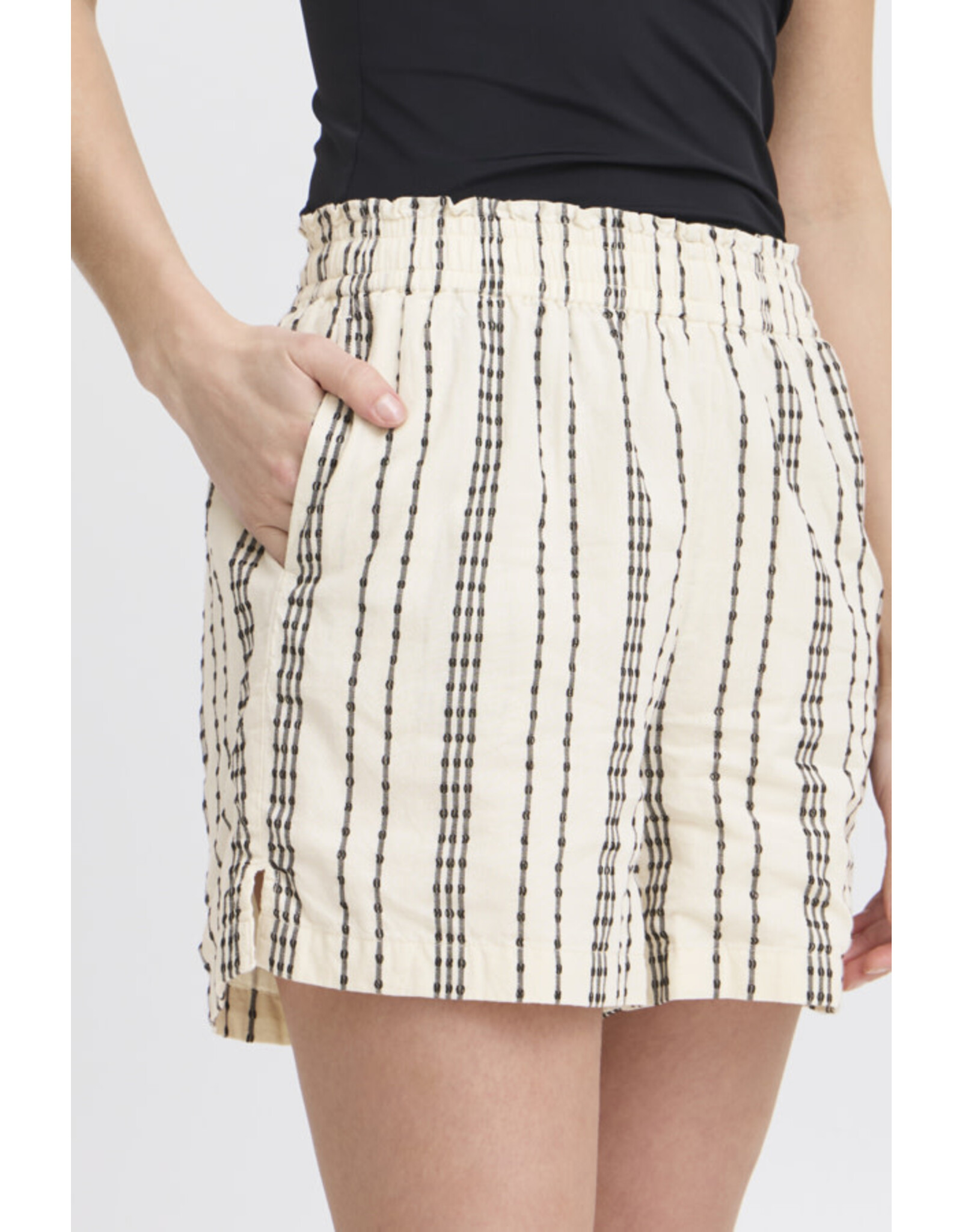ICHI ICHI - Josine Shorts (Birch / Black)