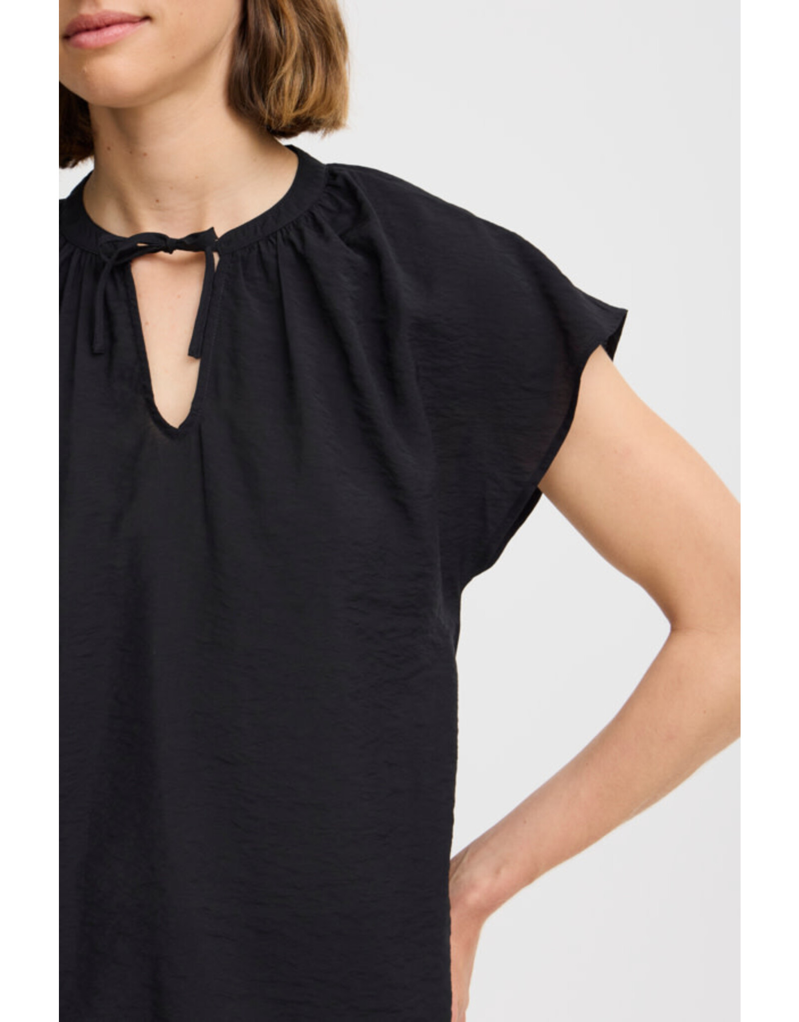b.young b.young - Hailey V Neck Top (Black)
