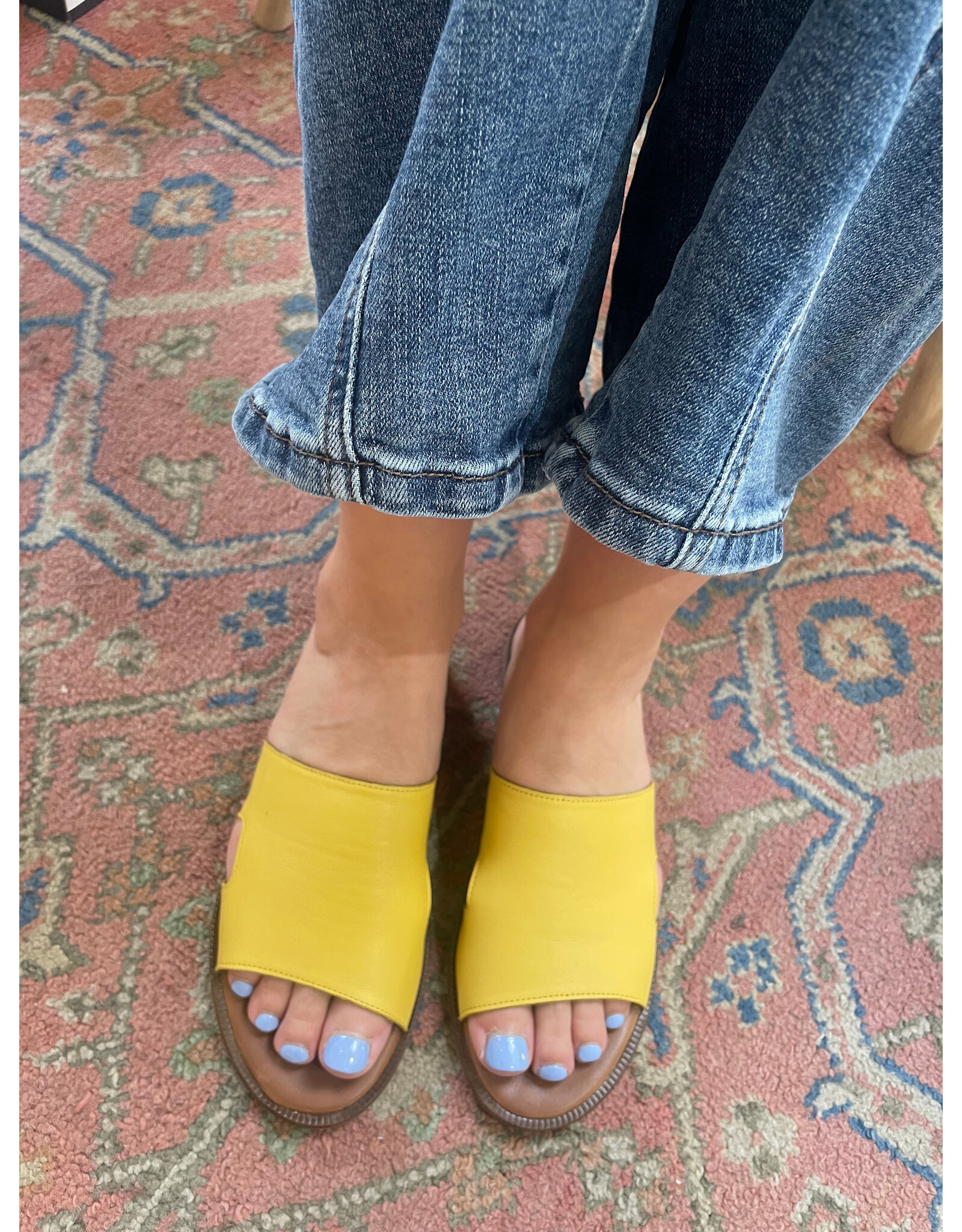 Bueno Bueno - Hendrix Slide Sandal (Yellow)
