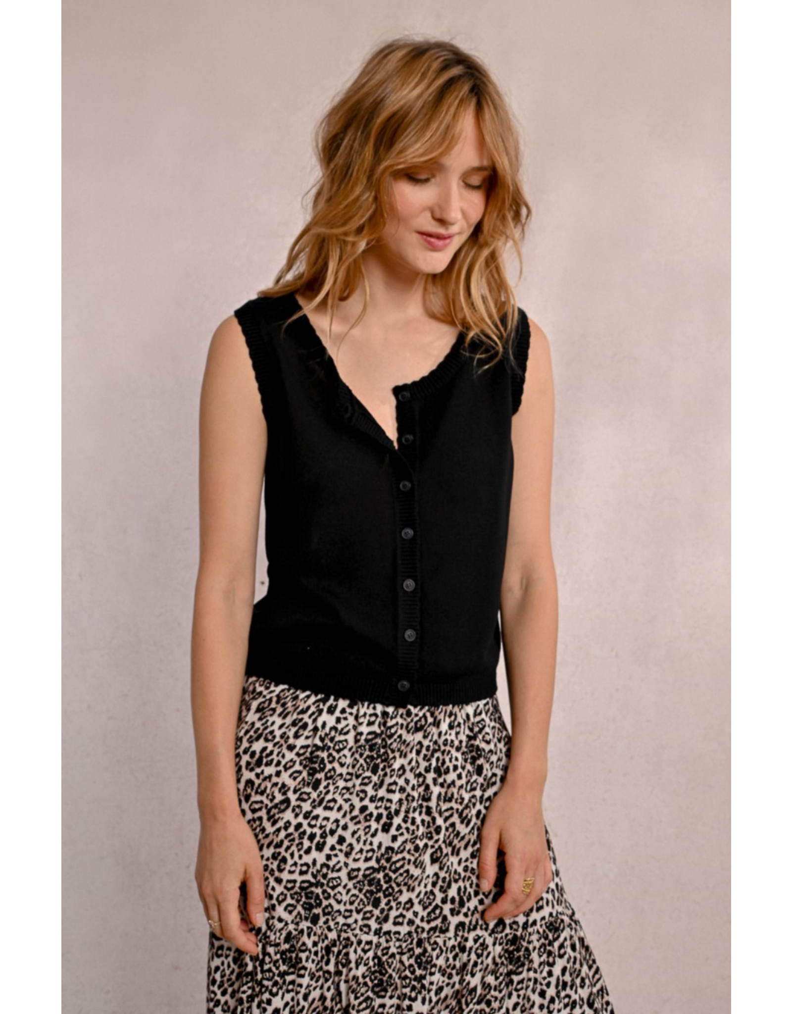 Molly Bracken Molly Bracken - Button Up Sleeveless Sweater (Black)
