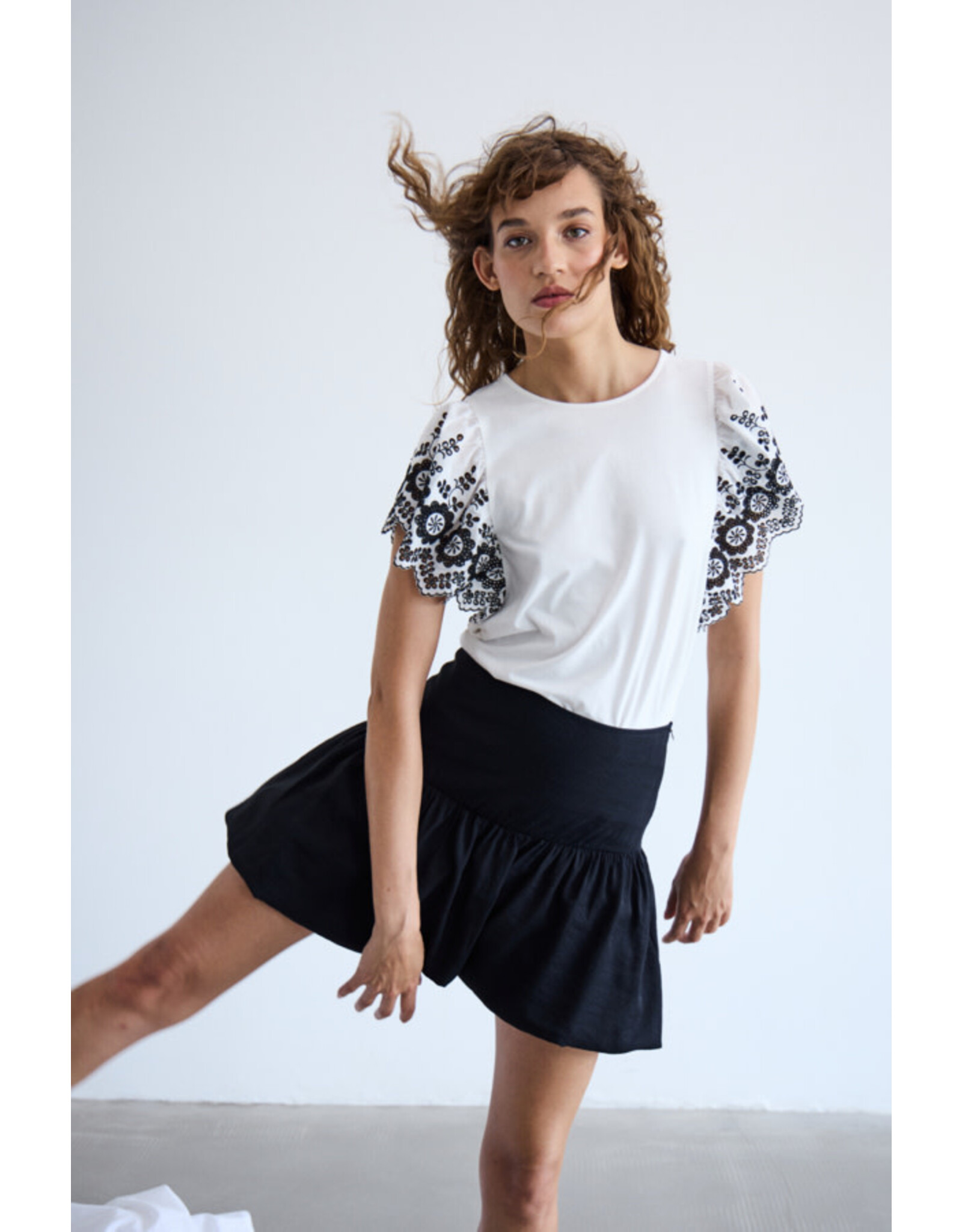 ICHI ICHI - Jolette Skirt (Black)