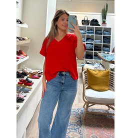 b.young b.young - Pandinna V Neck Tee (Scarlet Flame)