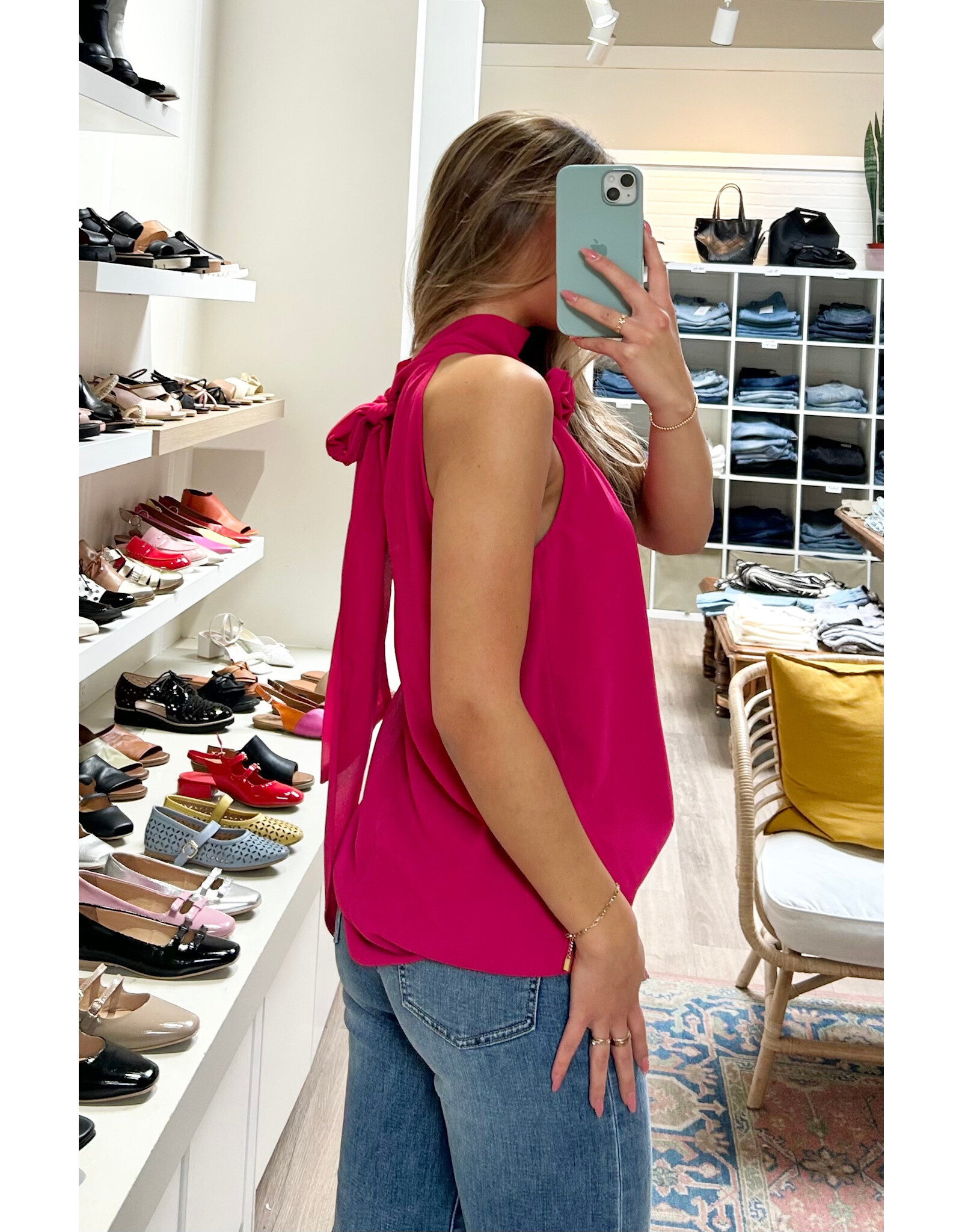 Papillon Papillon - Sleeveless Halter Neck Blouse (Magenta)
