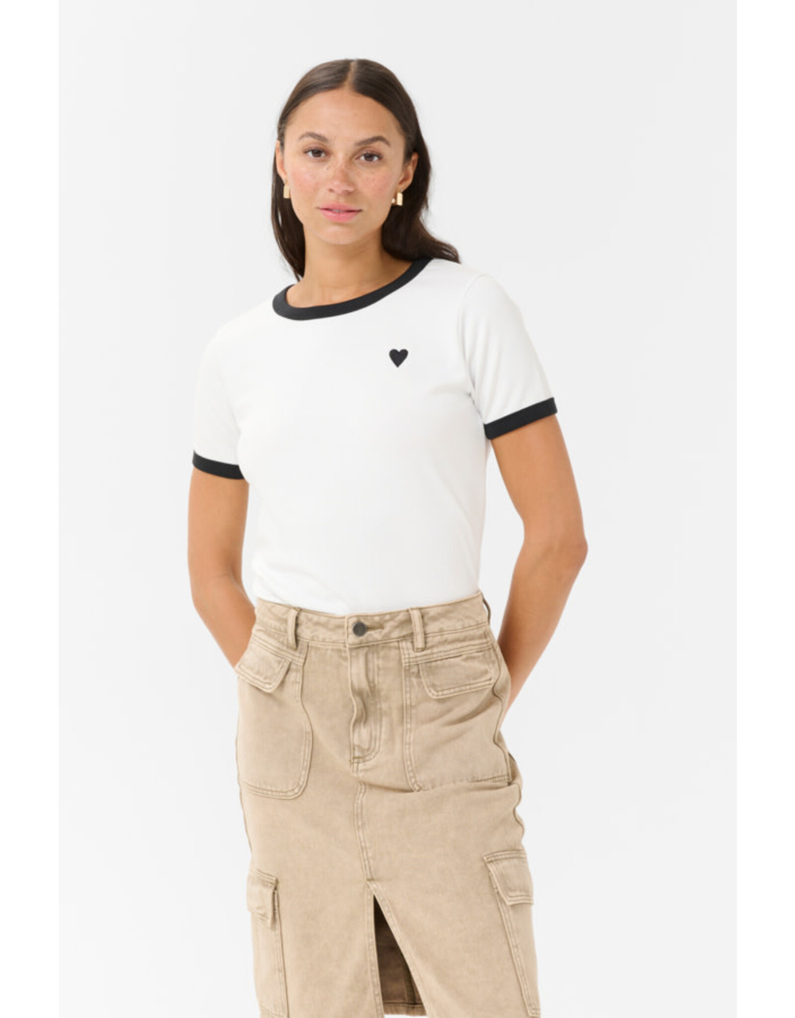 Kaffe Kaffe - Lilian Tee (Chalk / Black Heart)