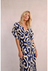 Molly Bracken Molly Bracken - V Neck Long Printed Dress (Navy)