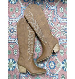 Qupid Vaca western boot (chestnut nubuck)