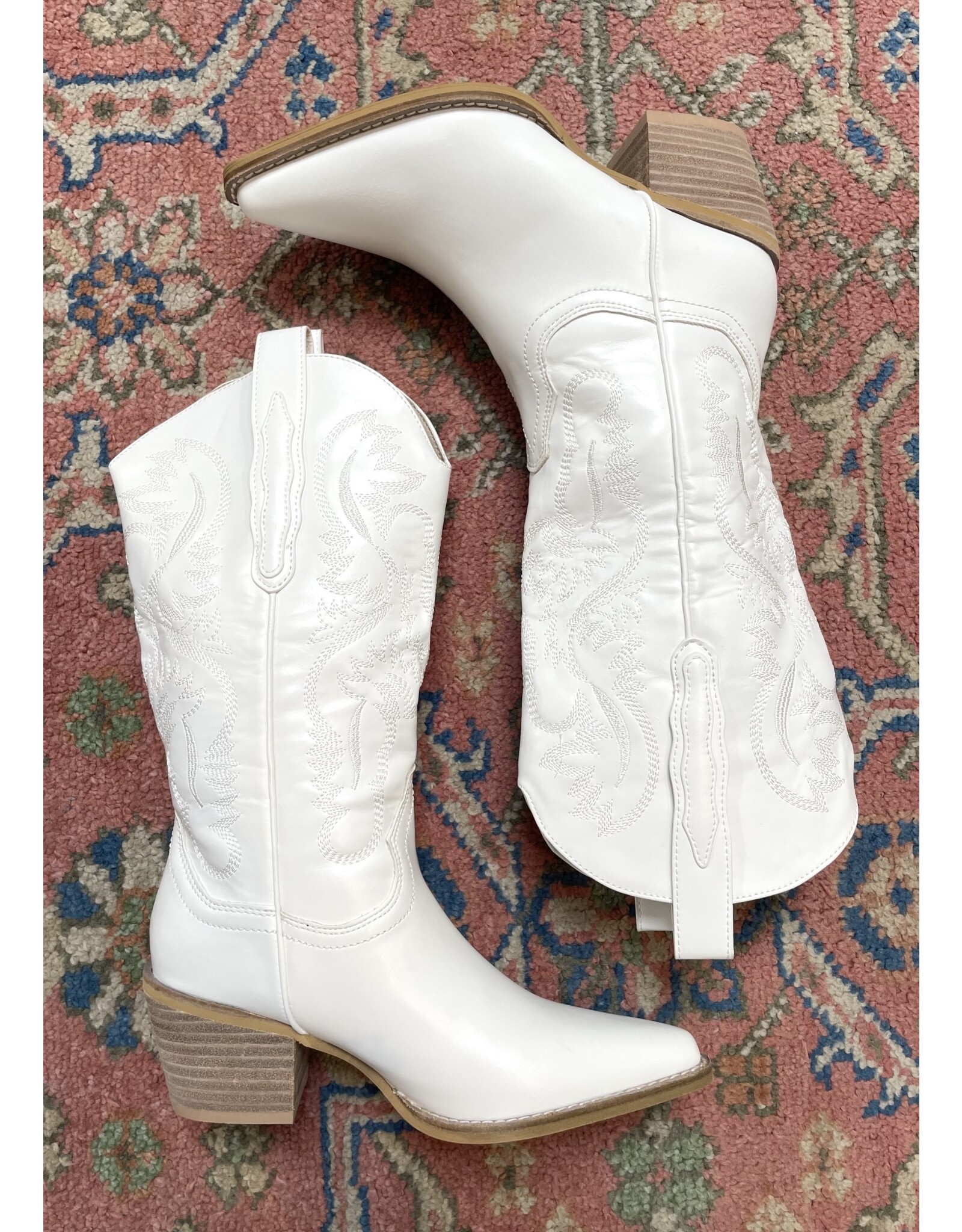 SOTD Hanan western boot (white)