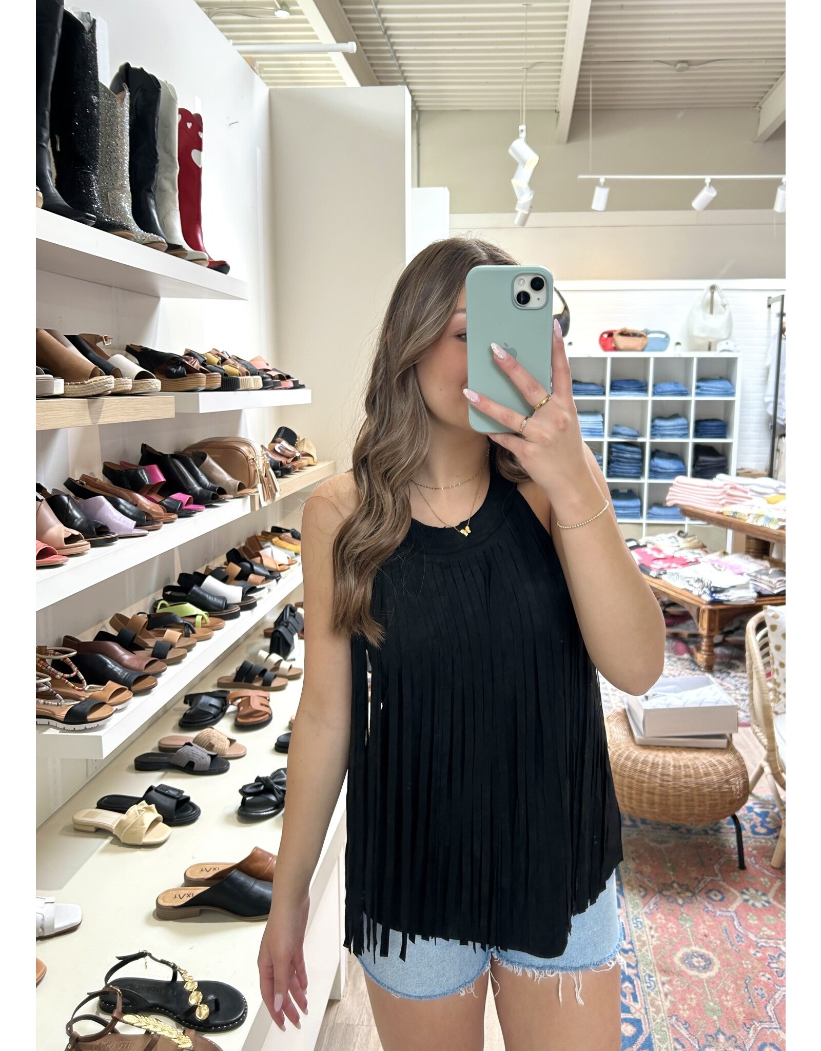 Vocal Vocal - Sleeveless suede top with fringe detail (Black)