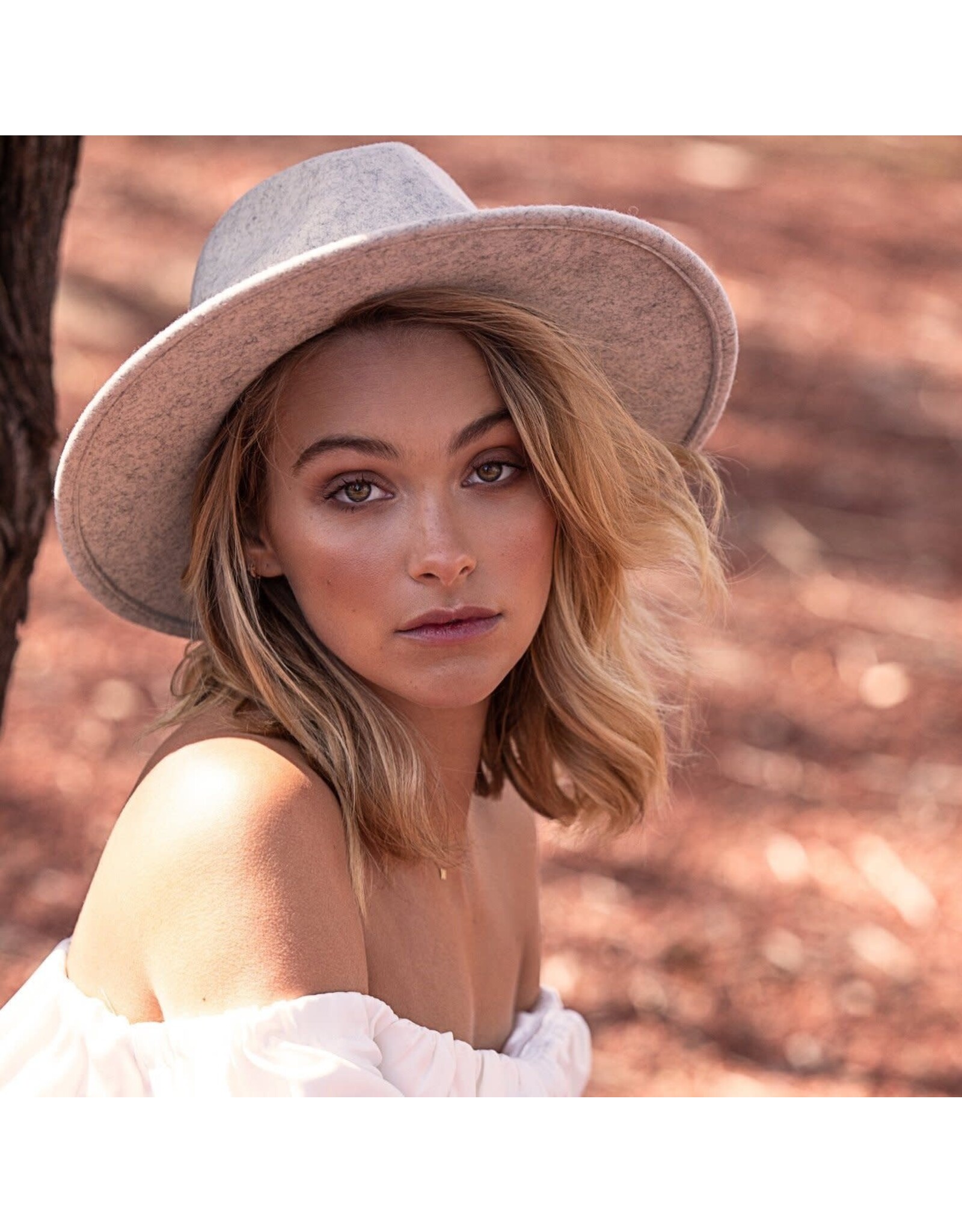 Ace of Something Ace of Something - Oslo fedora with folded edge and gold stud (cloud)