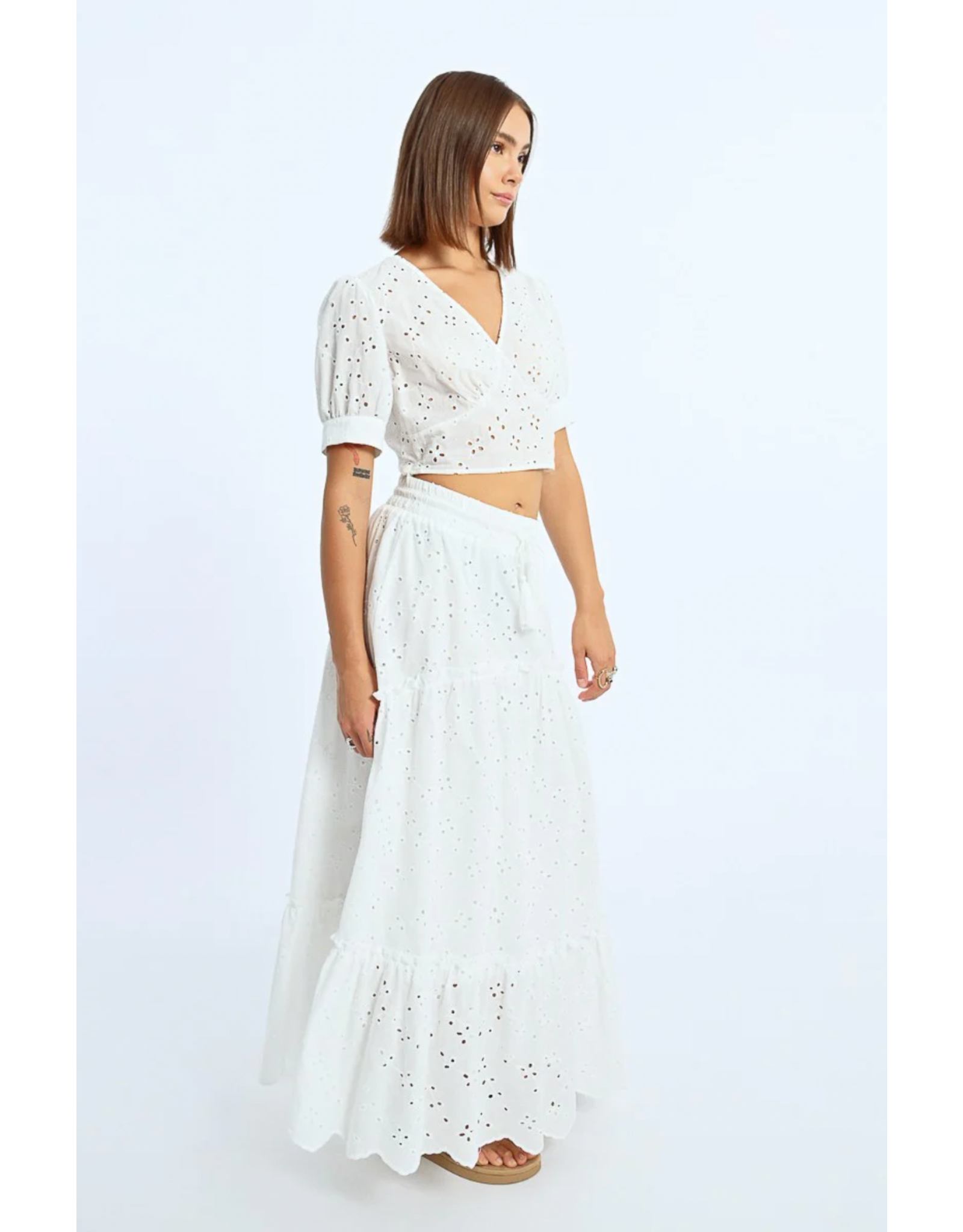 Molly Bracken Molly Bracken - Tiered Eyelet Prairie Skirt (White)
