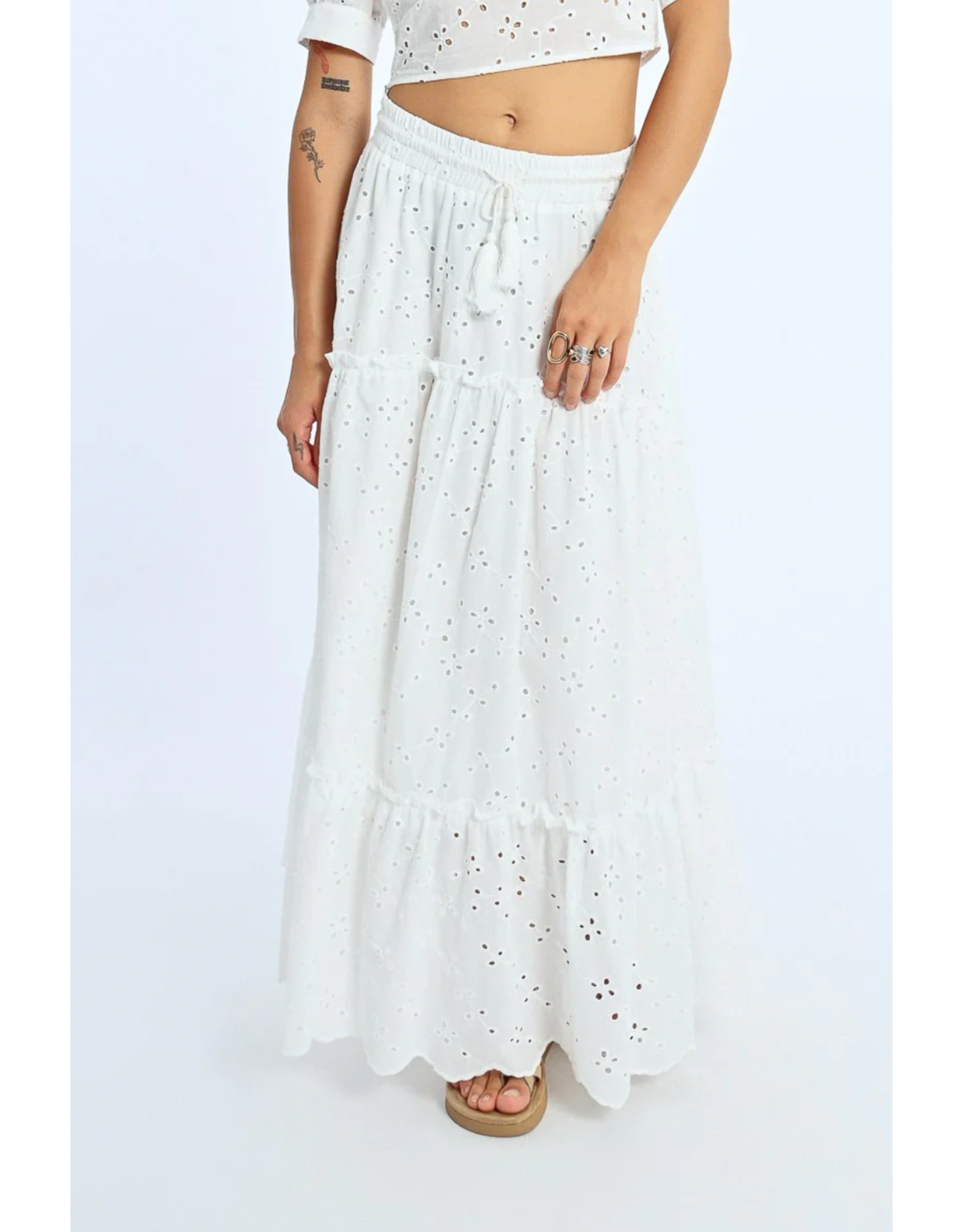 Molly Bracken Molly Bracken - Tiered Eyelet Prairie Skirt (White)
