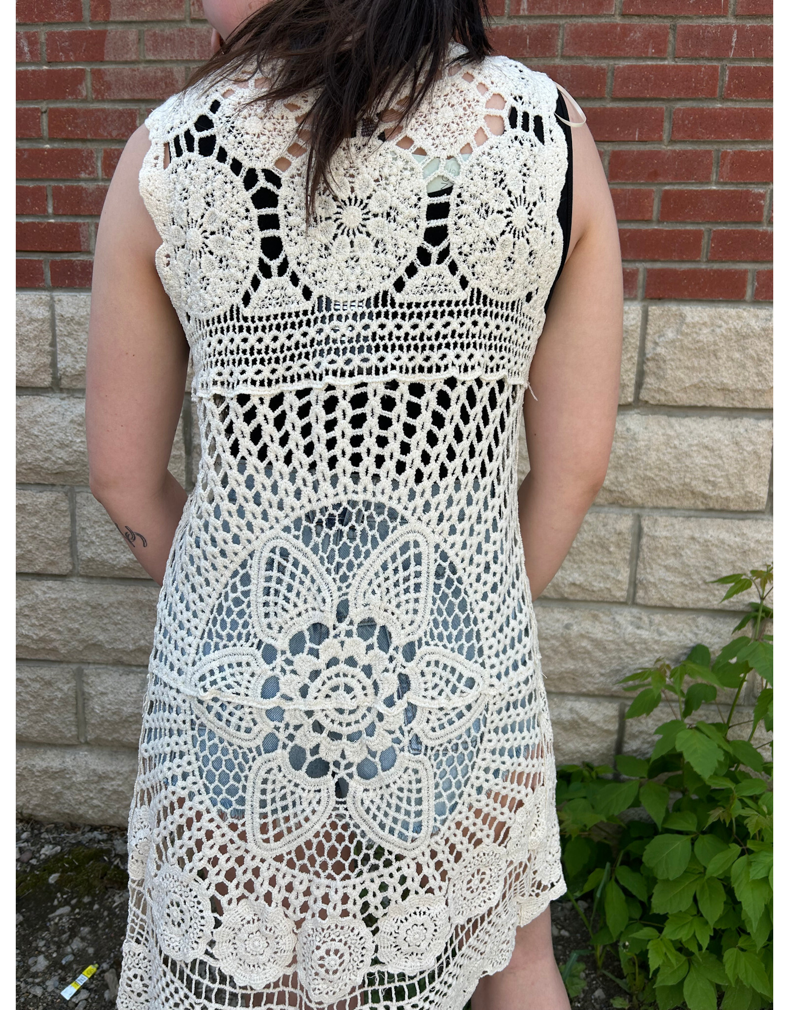 Papillon Papillon - Crochet High Low Open Vest (Beige)