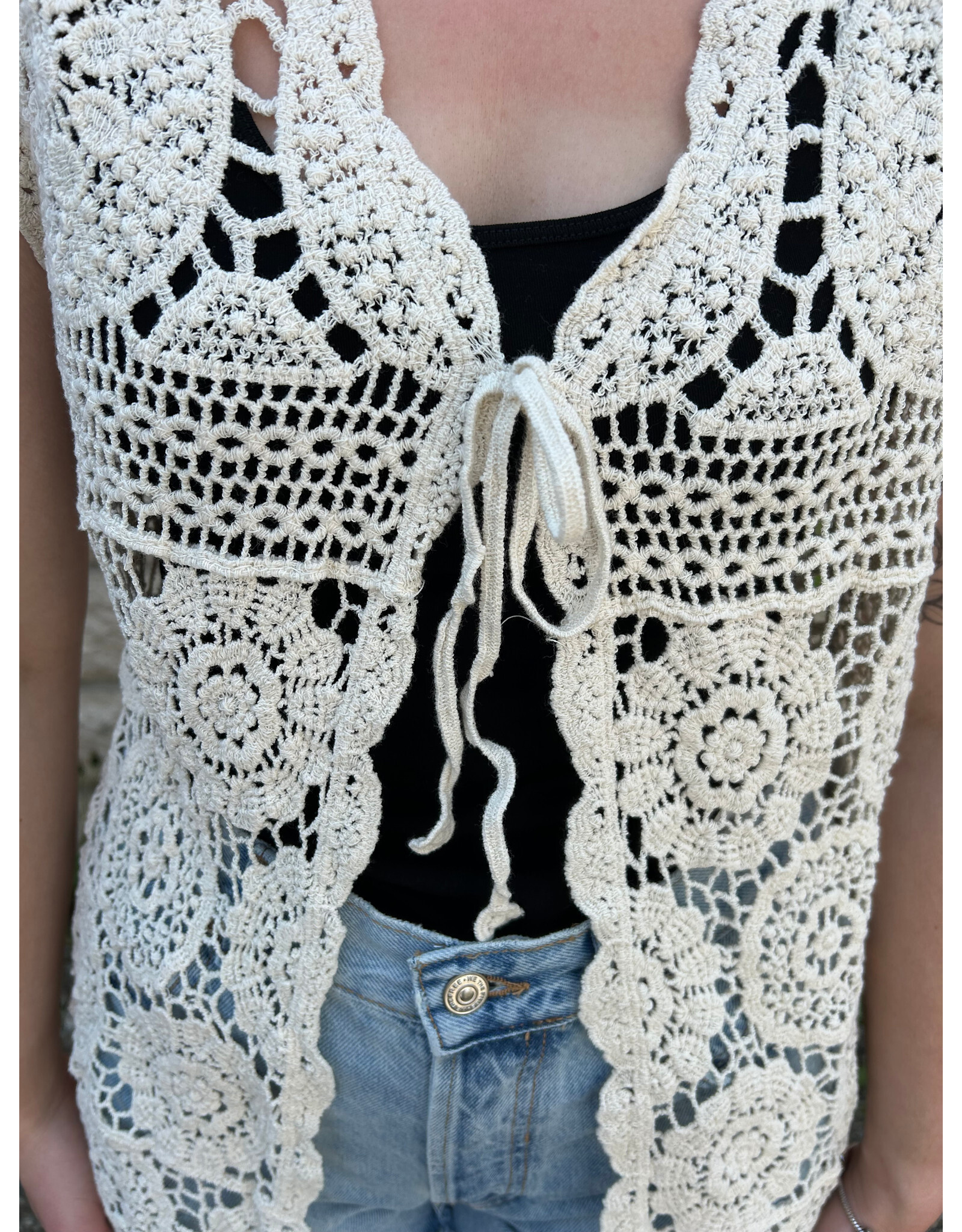 Papillon Papillon - Crochet High Low Open Vest (Beige)