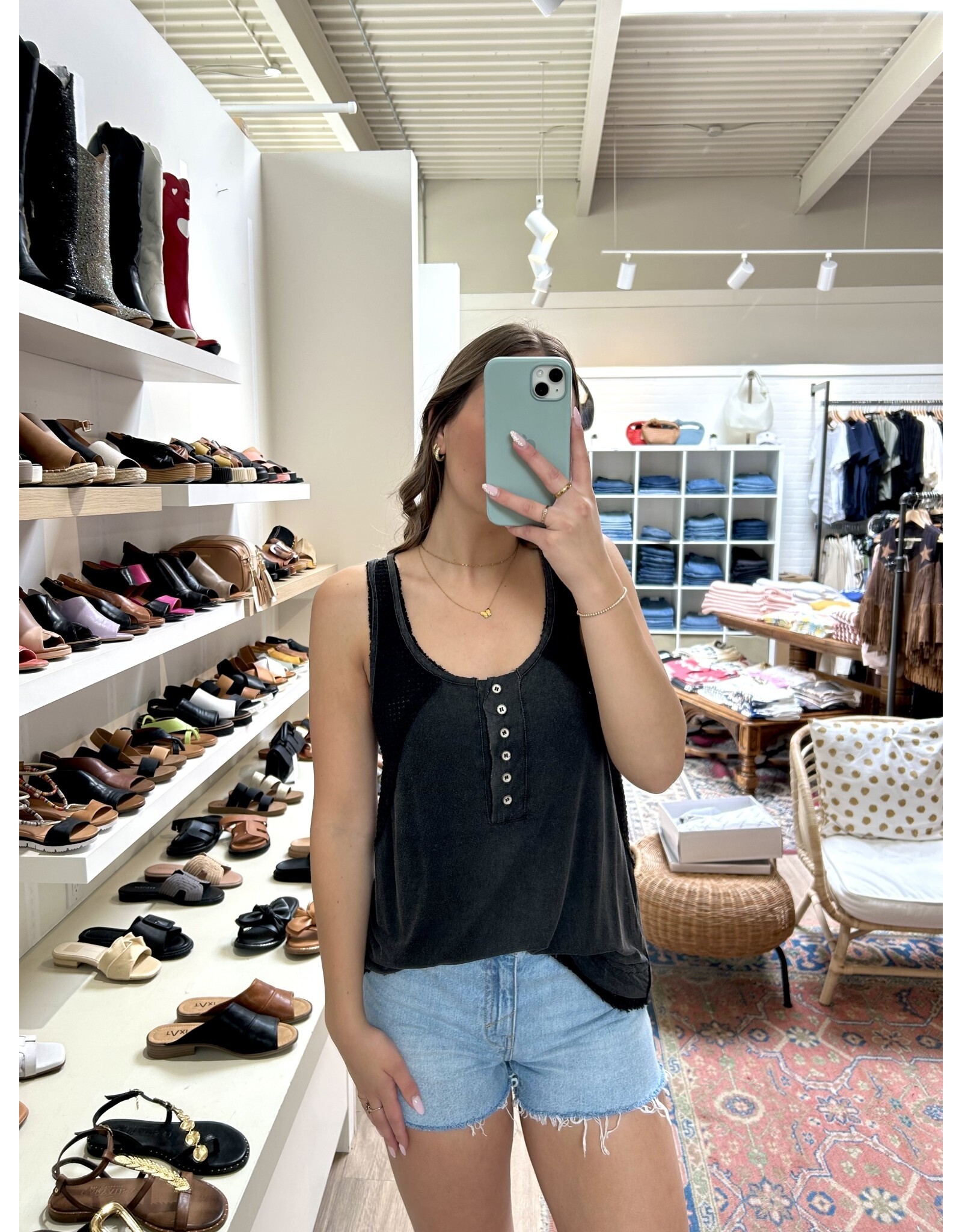 POL Sabrina - Round Neck Tank with Buttons (Black)