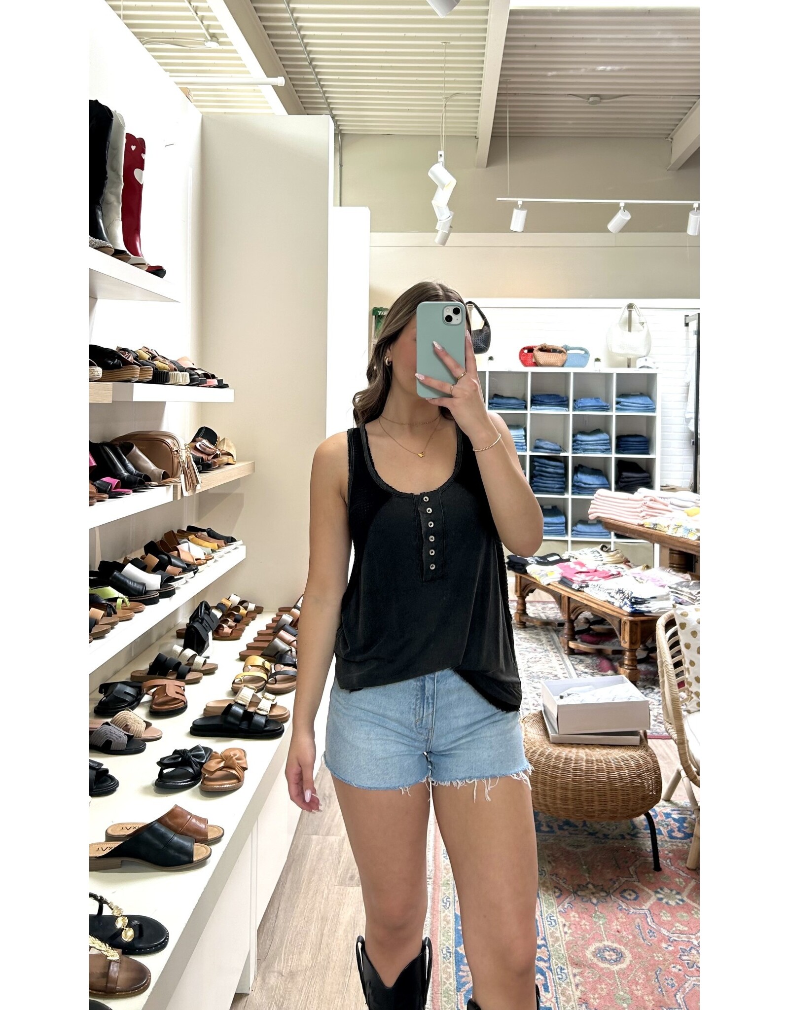 POL Sabrina - Round Neck Tank with Buttons (Black)