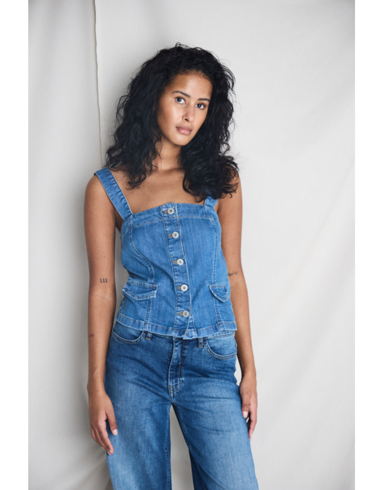 ICHI ICHI - Bonnies Denim Top (Washed Blue)
