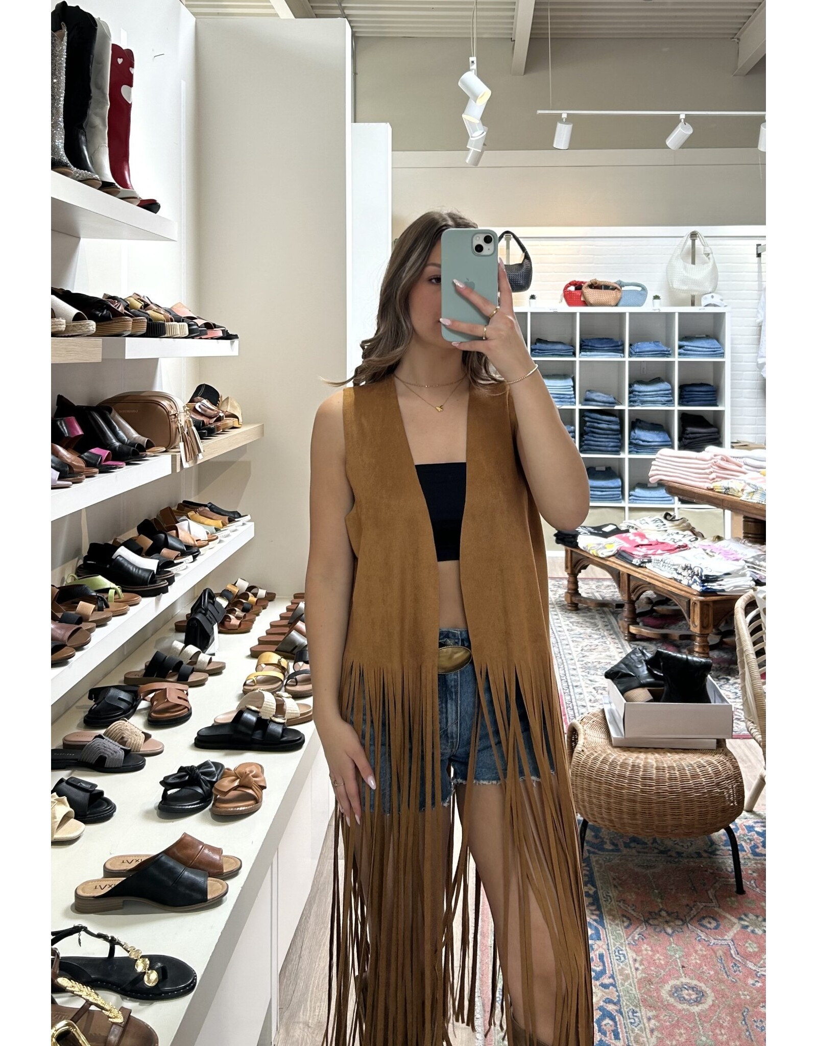 Vocal Vocal - Maxi length fringe vest (Camel)