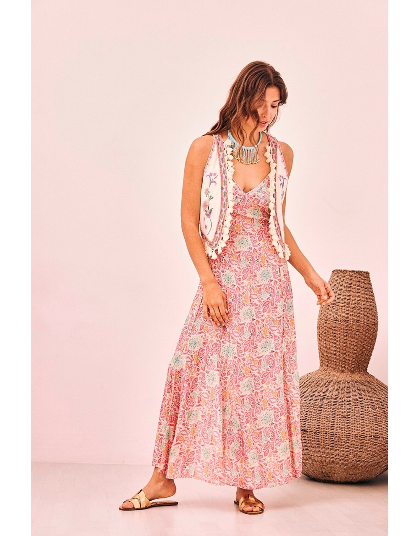 NKN Barcelona NKN Barcelona - Drea Boho Bloom Embroidered Fringe Vest (Ivory)