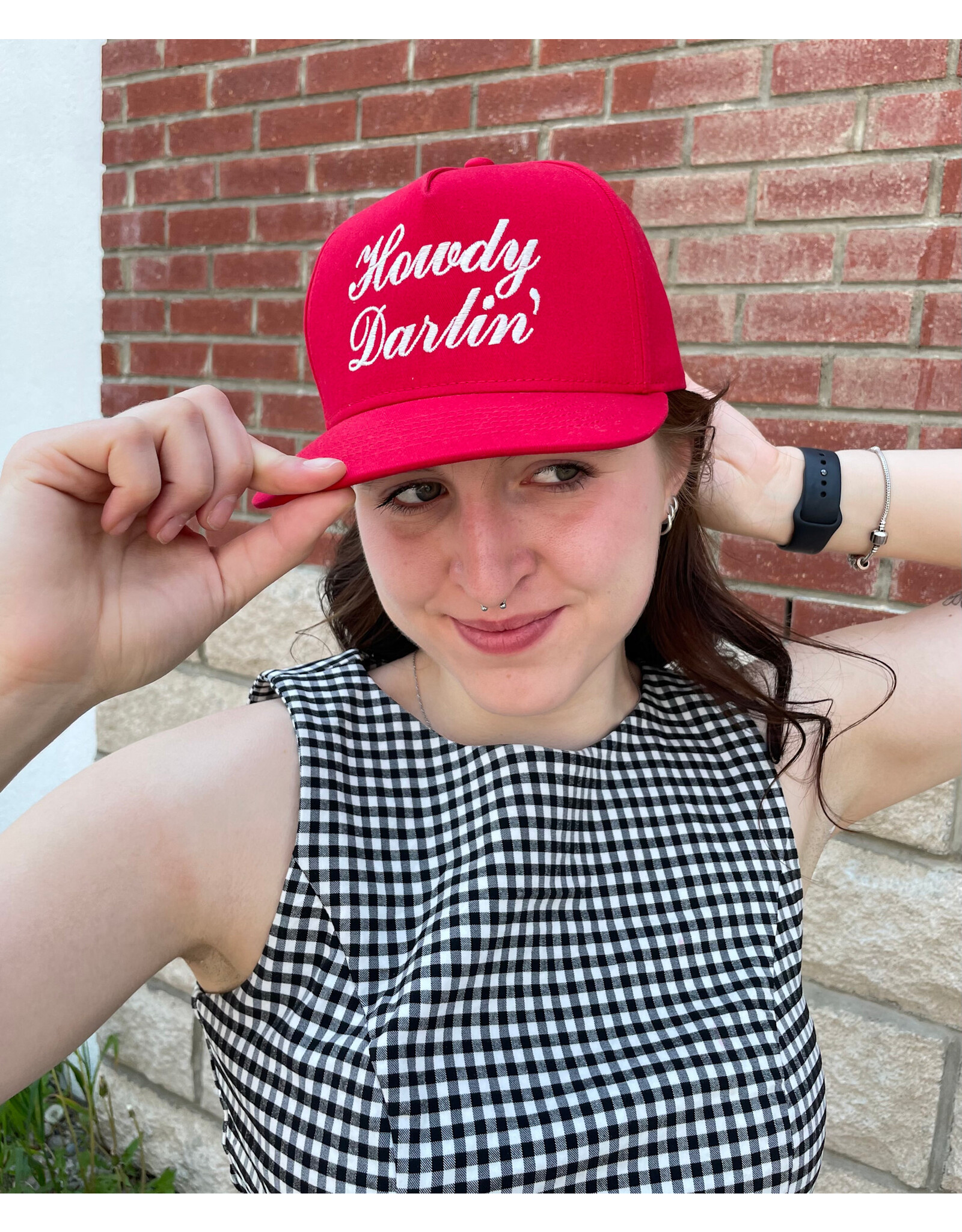Fashion City Howdy Darlin Text Designed Embroidery Baseball Cap (Red)