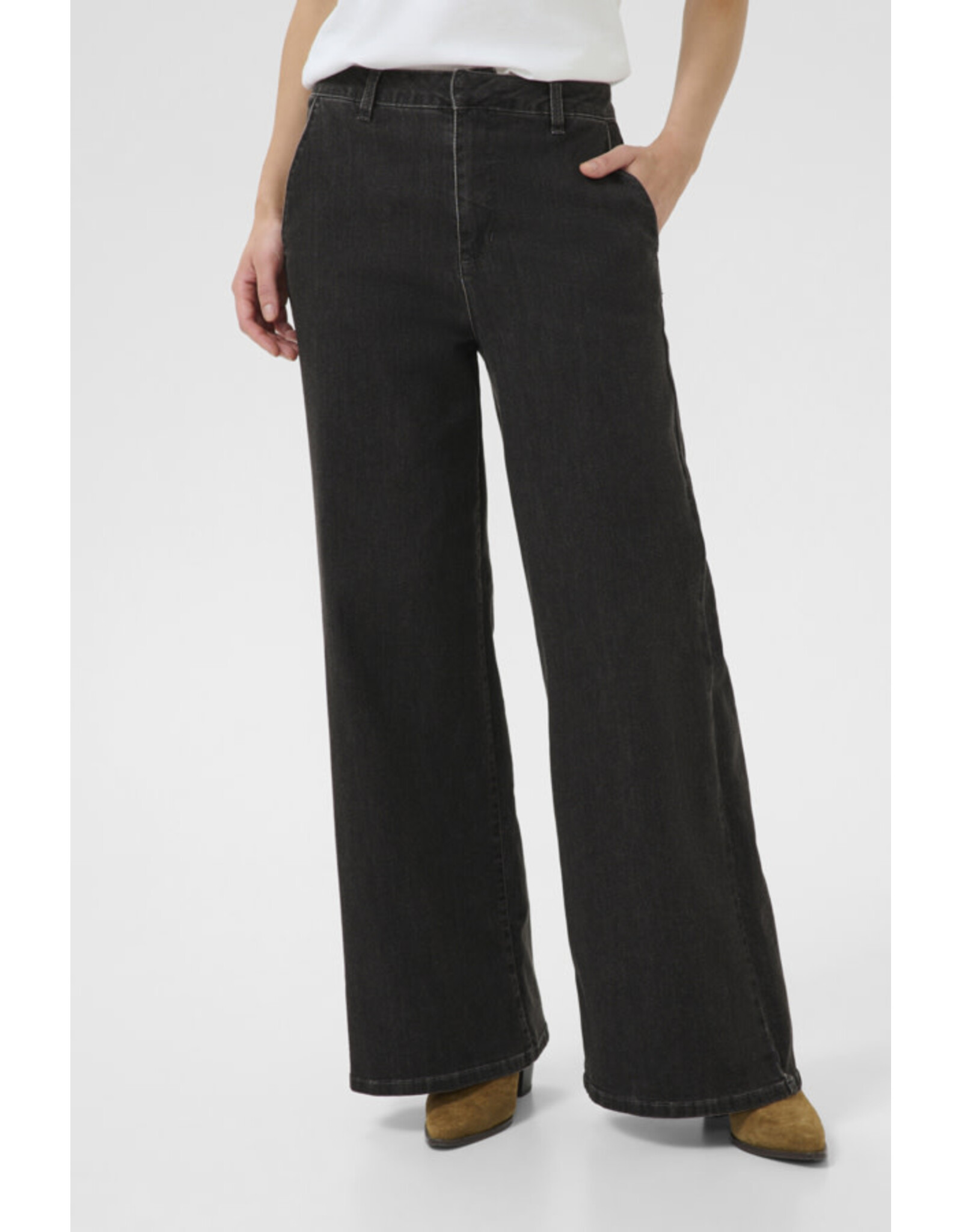 Cream Cream - Visti Jeans (Vancouver)