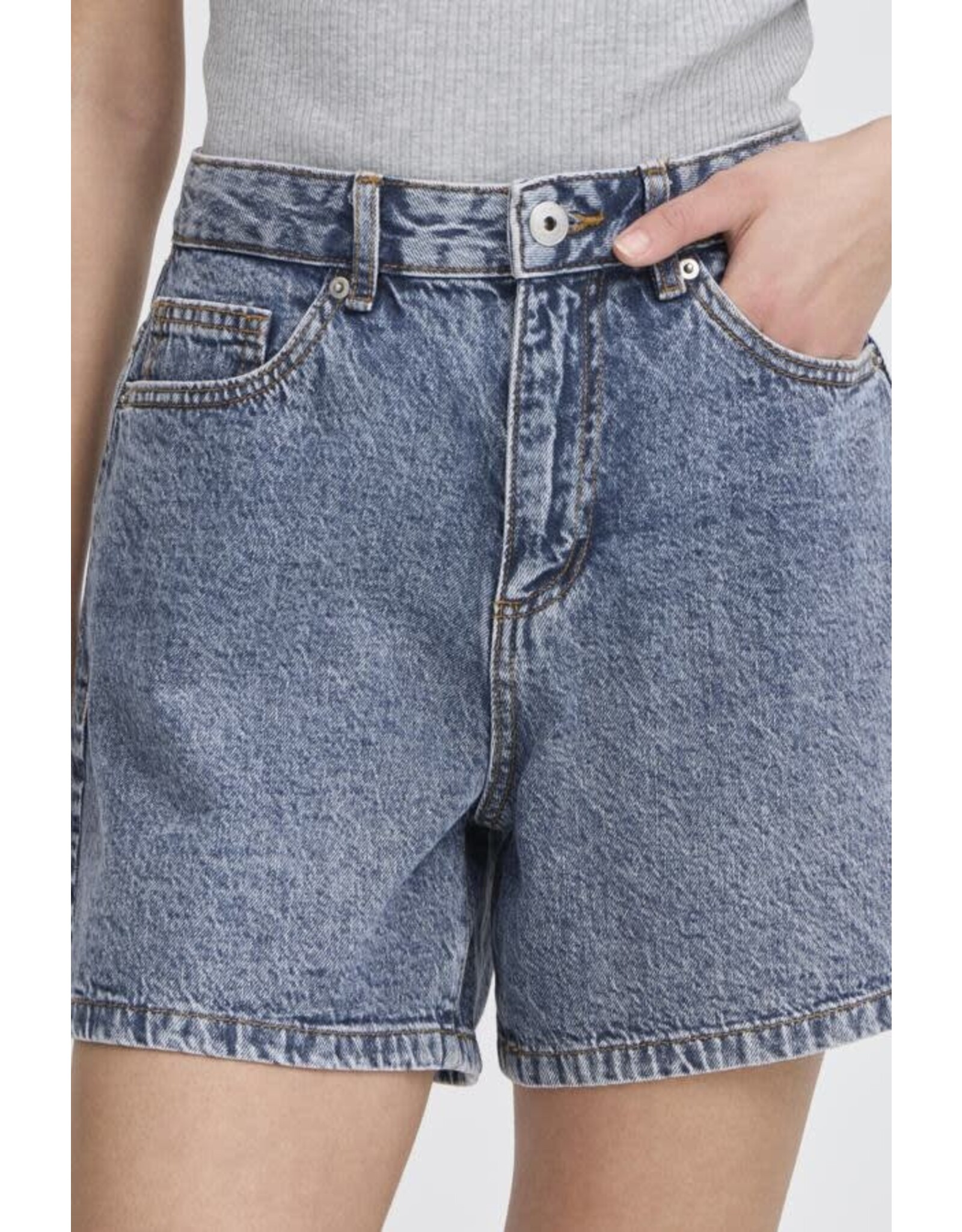 ICHI ICHI - Veny Shorts (Medium Blue)