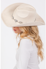 Fame Accessories Engraved Heart Charms Band Cowboy Hat (Ivory)