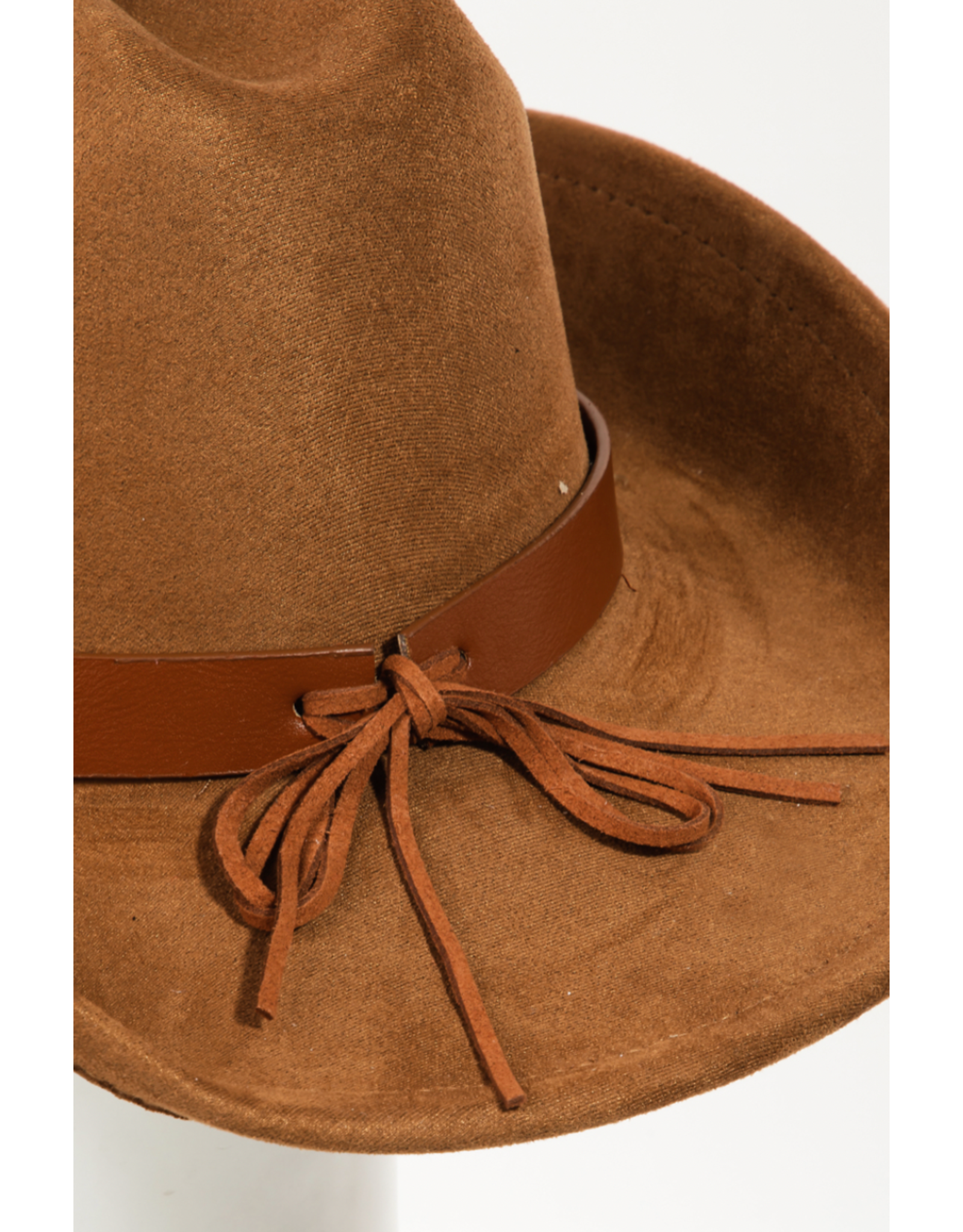 Fame Accessories Heart Buckle Cowboy Hat (Brown)