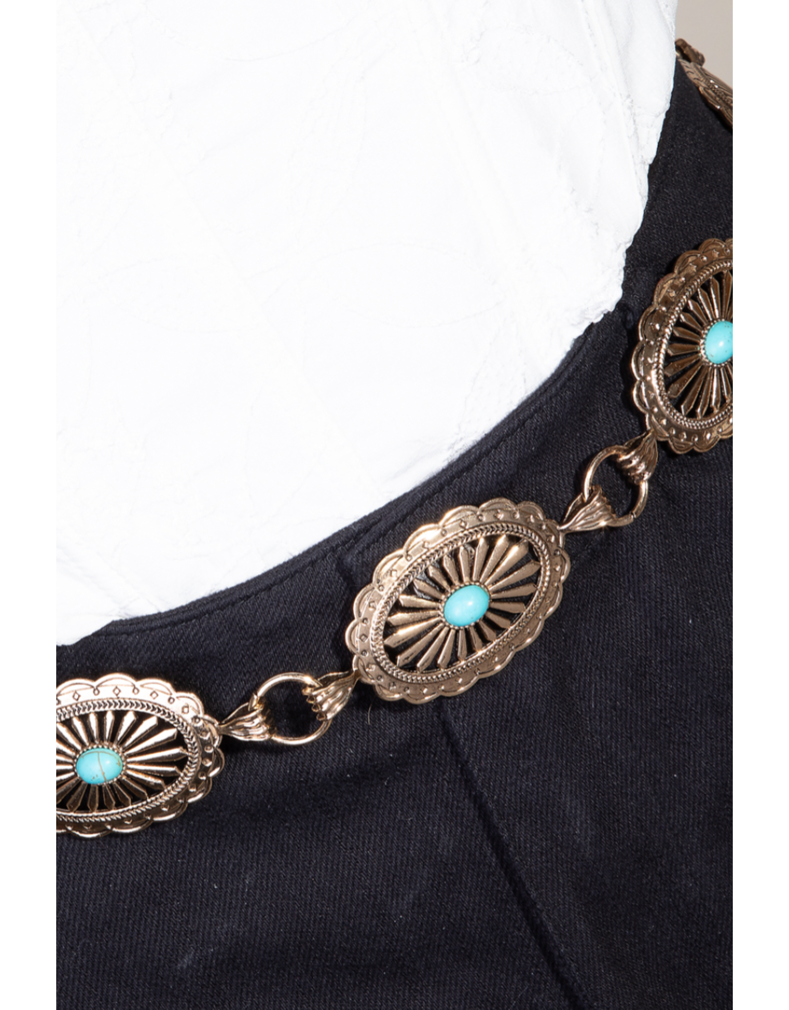 Fame Accessories Ornate Metallic Concho Oval Chain Belt (Gold)