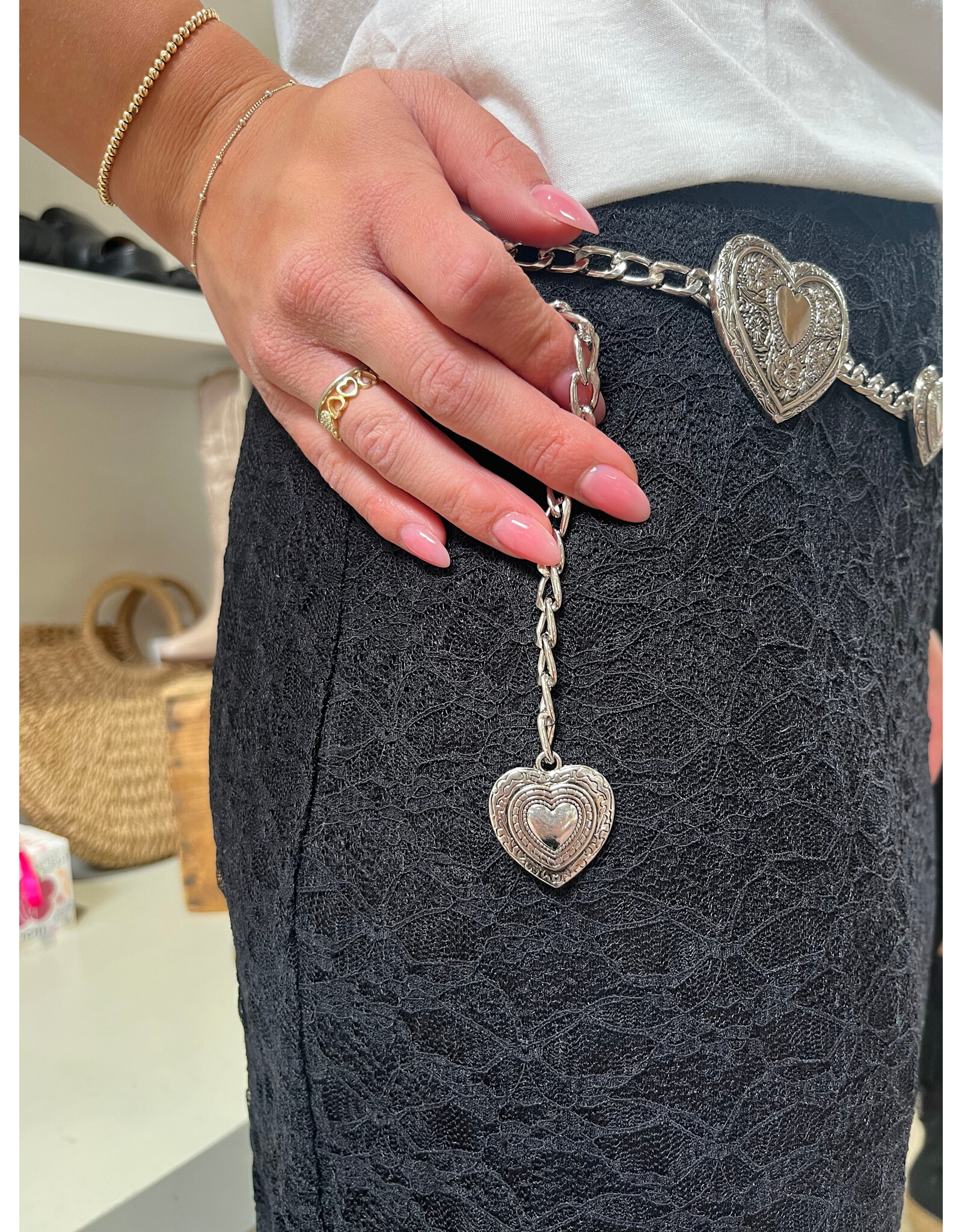 Fame Accessories Engraved Heart Link Chain Belt (Silver)
