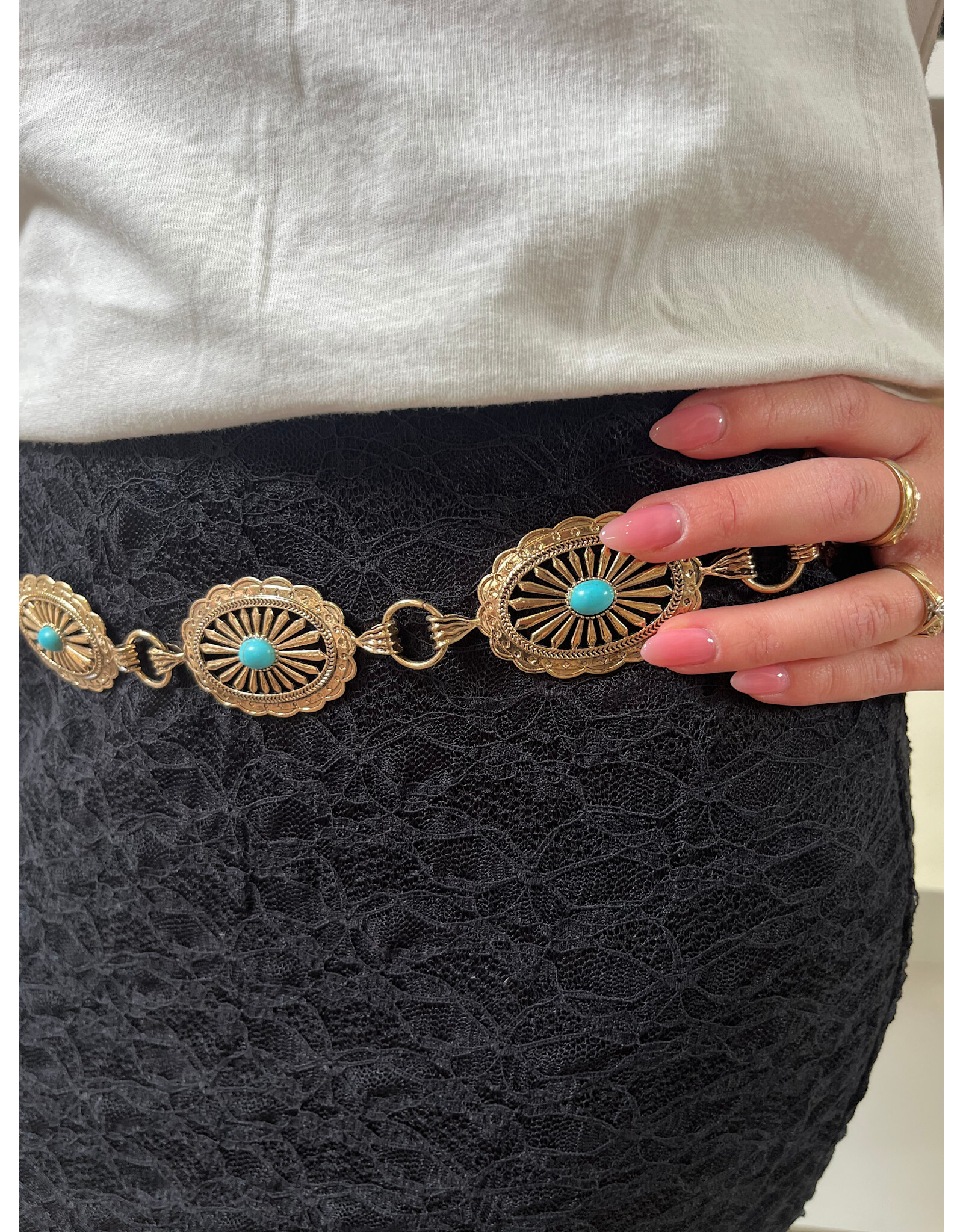 Fame Accessories Ornate Concho Disc Chain Belt (Gold)