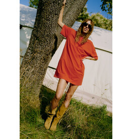 b.young b.young - Pandinna T Shirt Dress (Scarlet Flame)