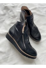 Django and Juliette Django & Juliette - Ohmy (blk/blk sole)