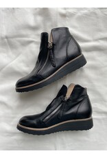 Django and Juliette Django & Juliette - Ohmy (blk/blk sole)