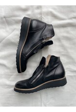 Django and Juliette Django & Juliette - Ohmy (blk/blk sole)