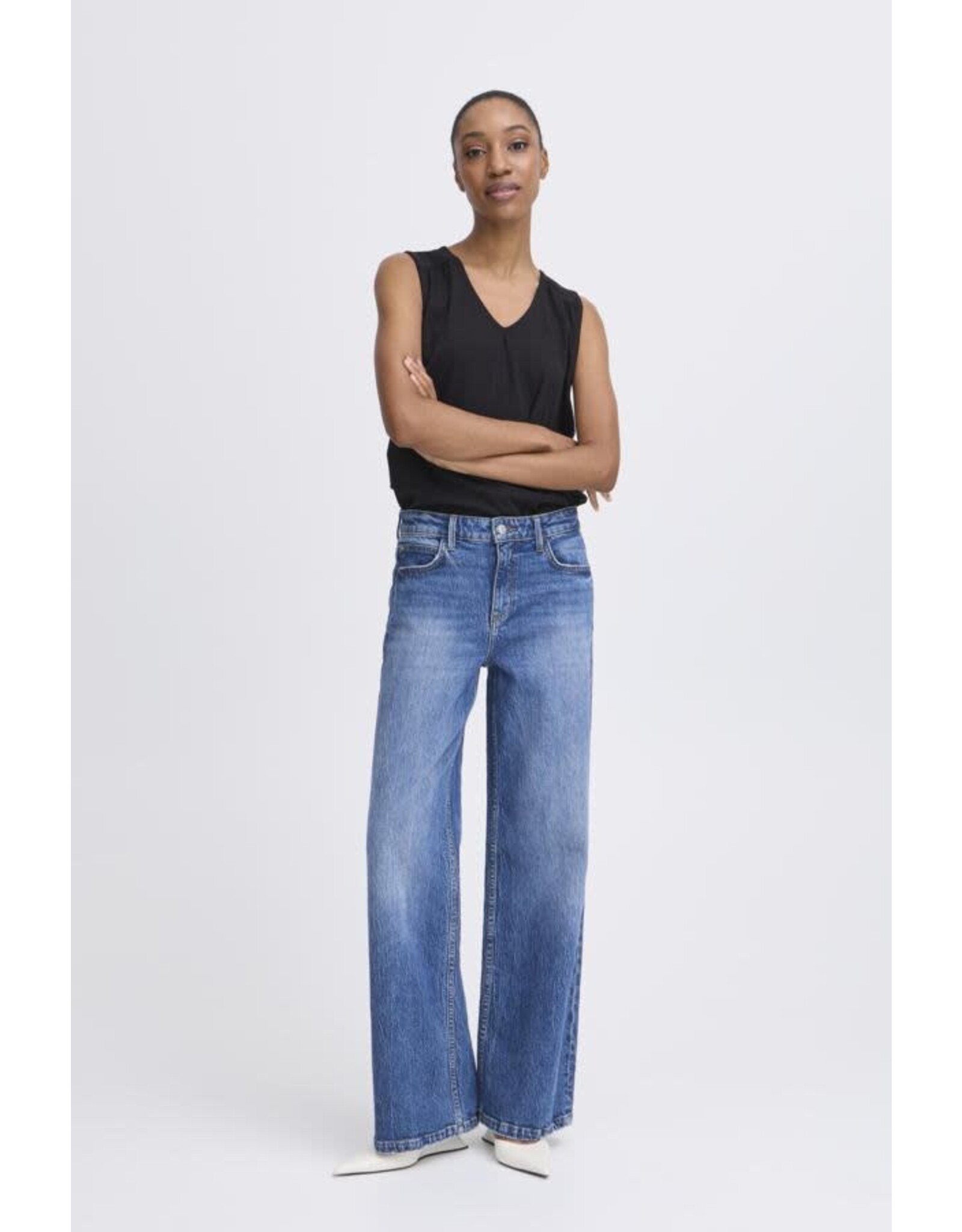 b.young b.young - Pandinna V Neck Top (Black)
