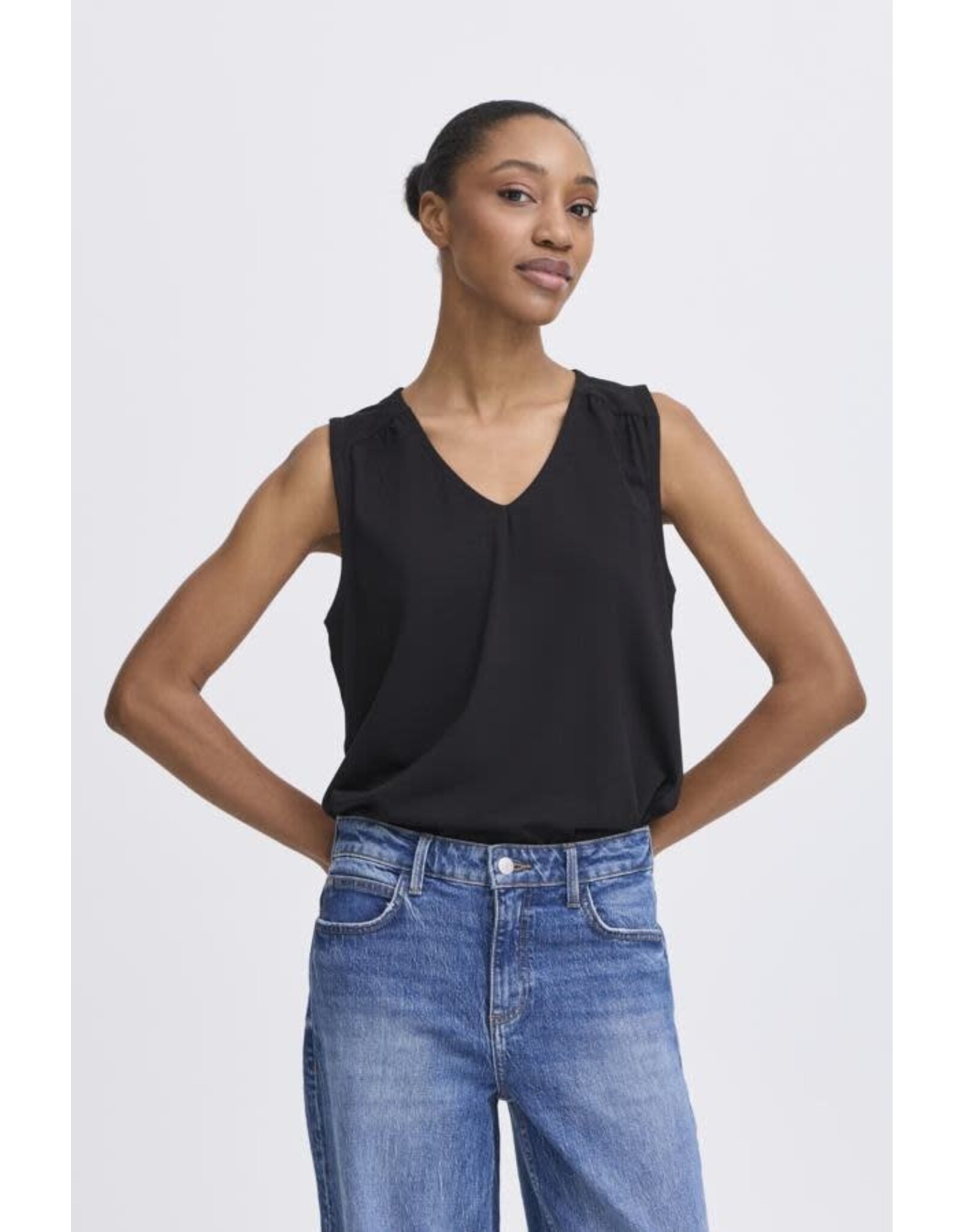 b.young b.young - Pandinna V Neck Top (Black)