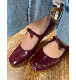 Django and Juliette Django & Juliette - Mostly (Wine Patent Leather)