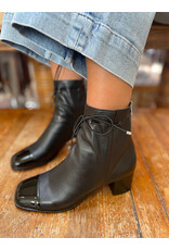 Django and Juliette Django & Juliette - Valina (Black Patent Leather)