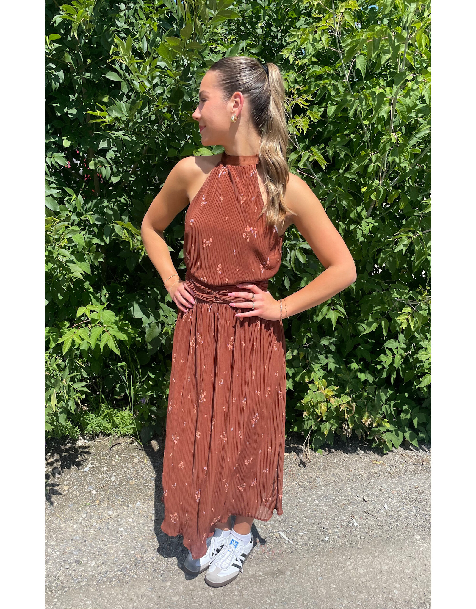 Sadie & Sage Sadie & Sage - Last Dance Tieback Midi Dress (Brown)