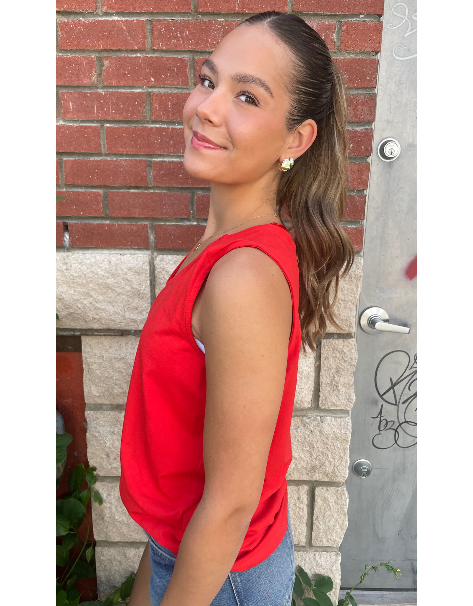 b.young b.young - Pandinna V Neck Top (Scarlet Flame)