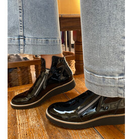 Django and Juliette Django & Juliette - Ohmy (black patent)