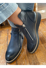 Django and Juliette Django & Juliette - Ohmy (Navy / Navy Sole)