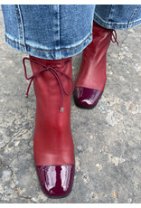 Django and Juliette Django & Juliette - Valina (Burgundy Patent Leather)