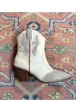 Qupid Zane 90 Western Bootie (Stone)