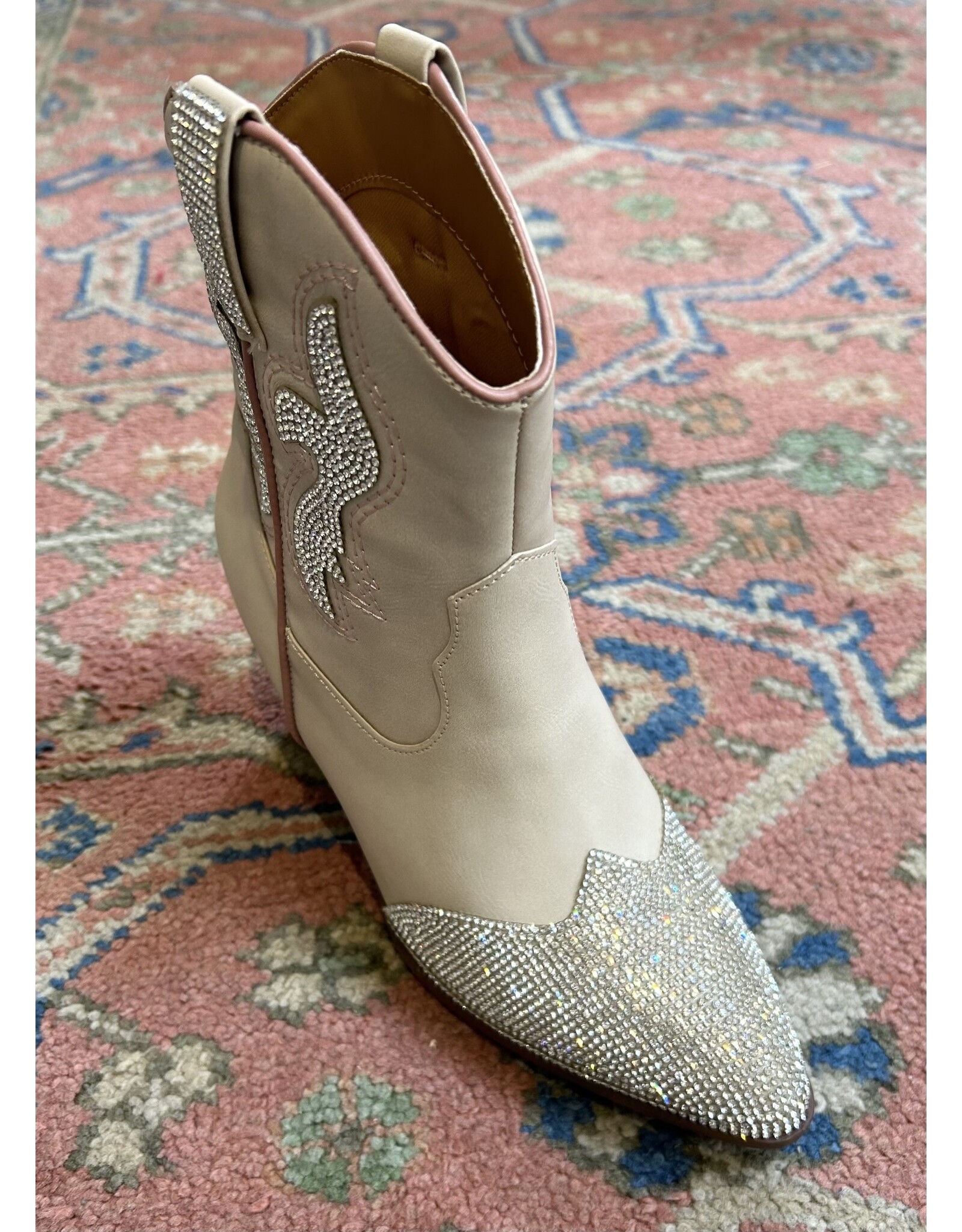 Qupid Zane 90 Western Bootie (Stone)