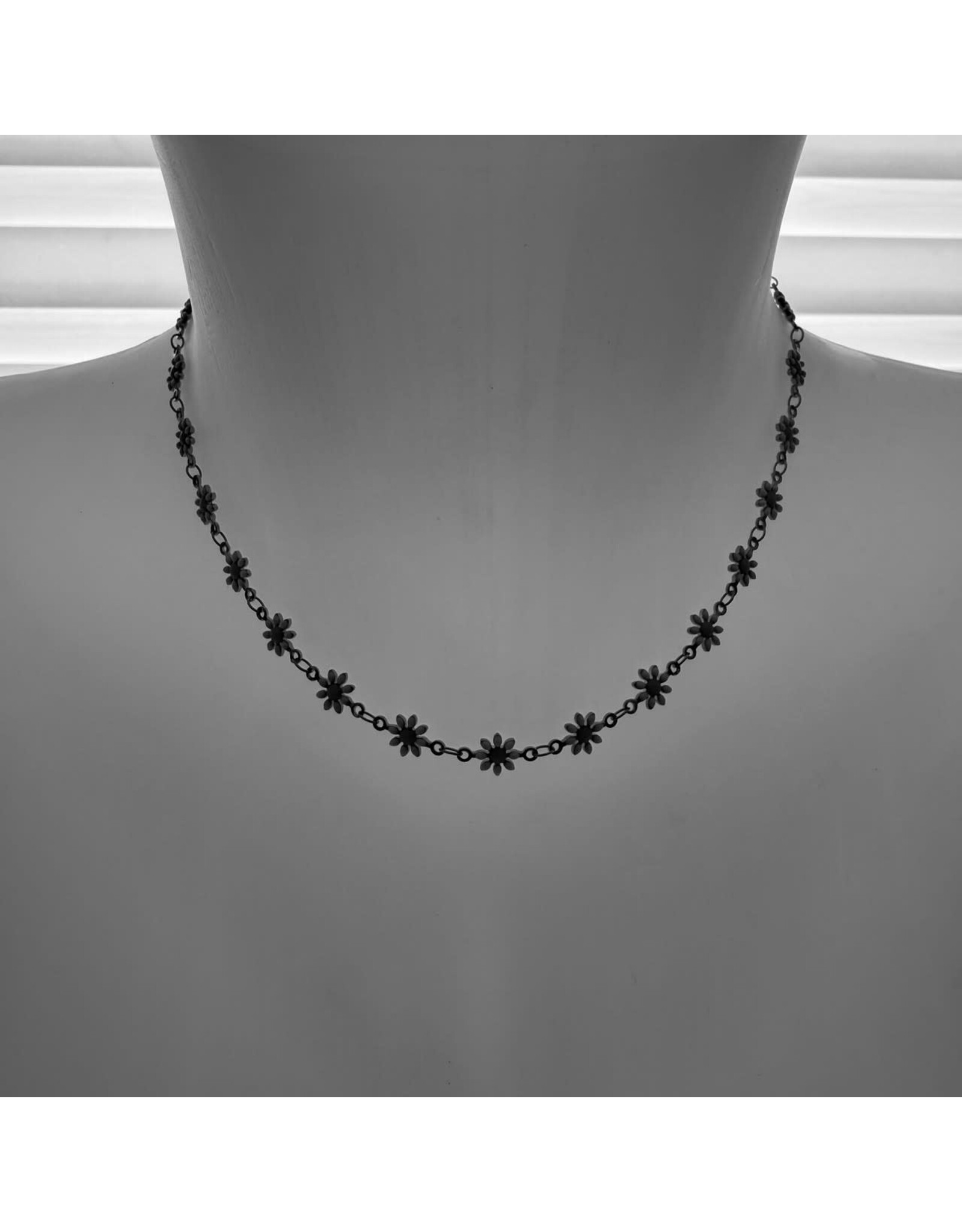 Pika & Bear Pika & Bear - "Daisy Jane" Flower Chain Necklace in Enamel & Gold