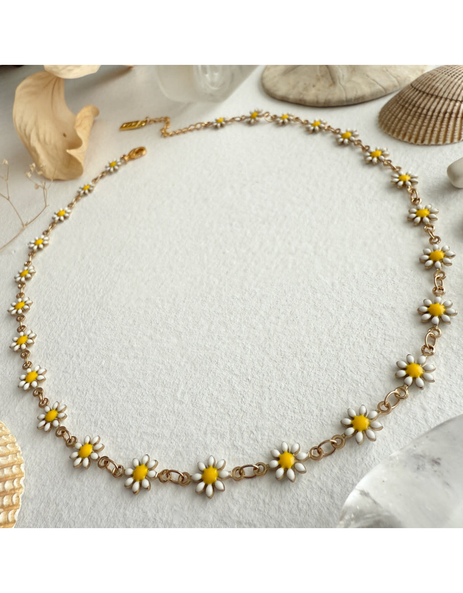 Pika & Bear Pika & Bear - "Daisy Jane" Flower Chain Necklace in Enamel & Gold