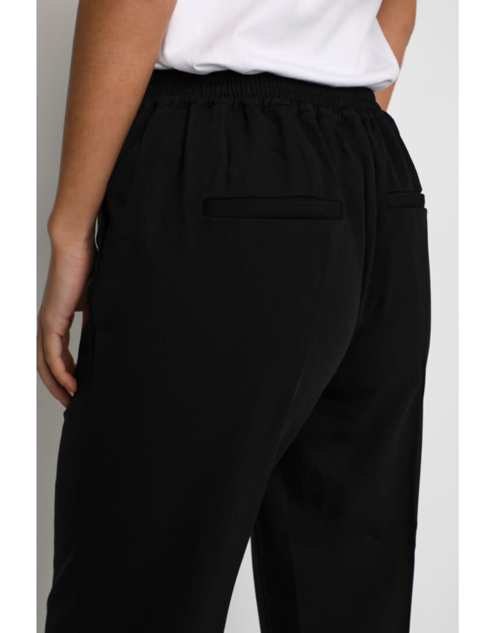 Kaffe Kaffe - Sakura cropped pant (Black Deep)
