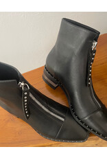 Django and Juliette Django & Juliette - Fridays (Black Leather)